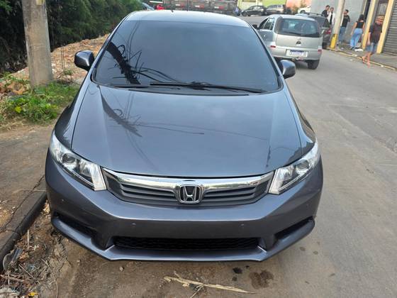 HONDA CIVIC 1.8 LXS 16V FLEX 4P AUTOMÁTICO